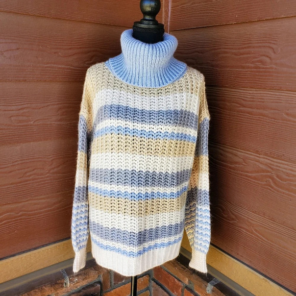 Forever 21 Striped Knit Turtleneck Sweater Women's Size Medium - Picture 7 of 16